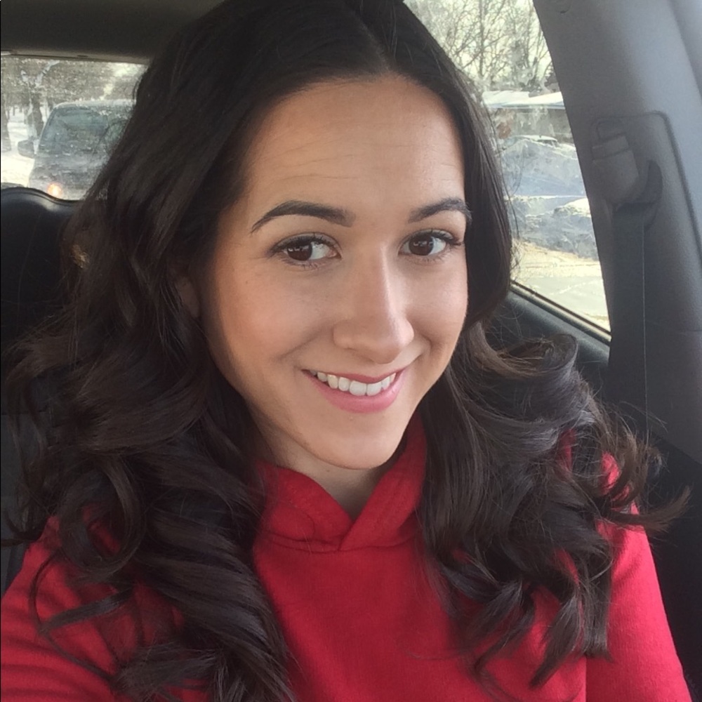 Meet your Posher, Cristina